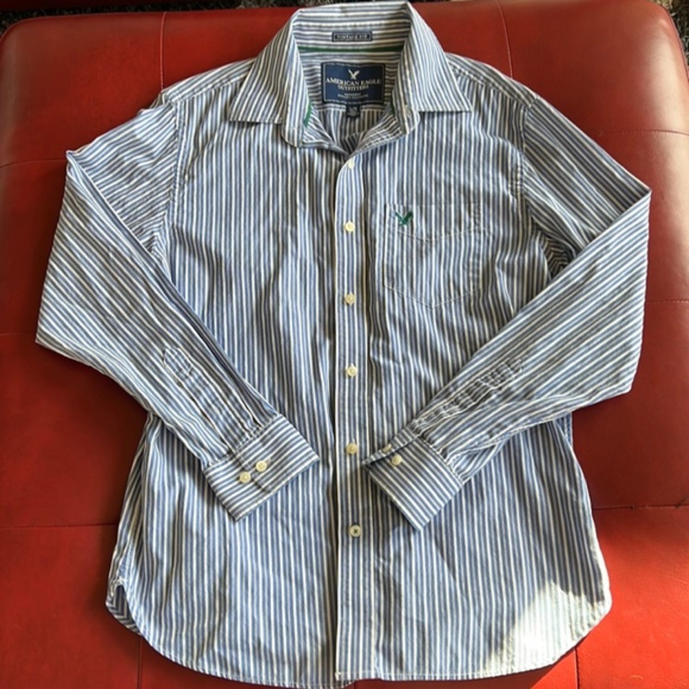 American Eagle Button Down Long Sleeve Shirt